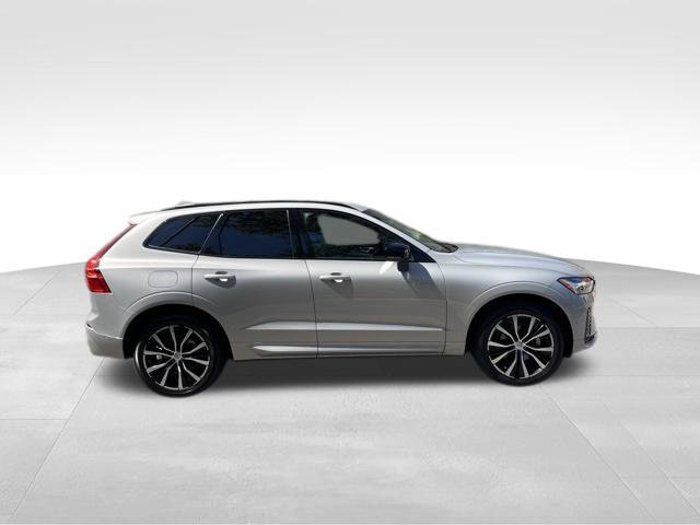 Certified 2023 Volvo XC60 B5 Plus w/ Climate Package AWD/4WD image 9