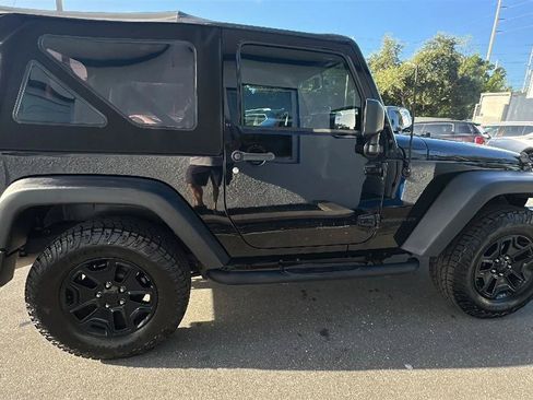 Used 2015 Jeep Wrangler Sport AWD/4WD image 7