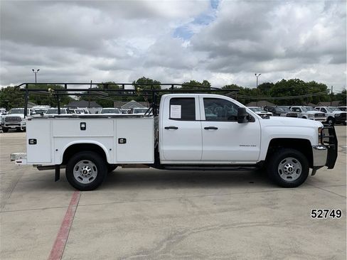 Used 2018 Chevrolet Silverado 2500 W/T w/ WT Convenience Package AWD/4WD image 5