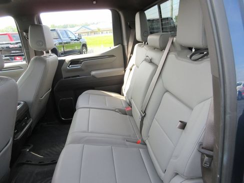 Certified 2022 Chevrolet Silverado 1500 RST AWD/4WD image 21