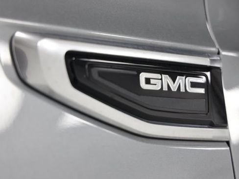 Used 2023 GMC Yukon Denali AWD/4WD image 8