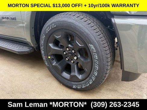 New 2026 RAM 1500 4x4 Crew Cab image 4