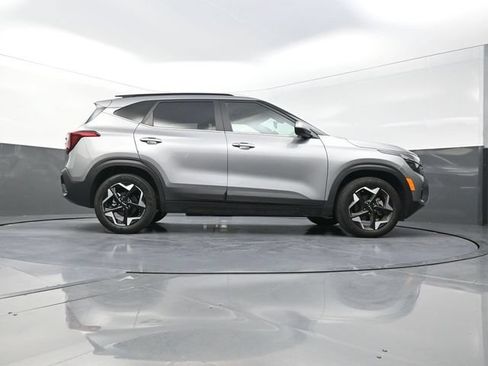 Used 2025 Kia Seltos EX w/ EX Sunroof Package FWD image 37