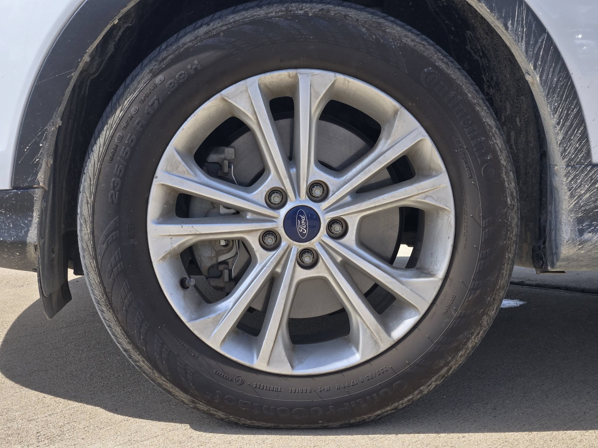 Used 2017 Ford Escape SE w/ Equipment Group 201A AWD/4WD image 11