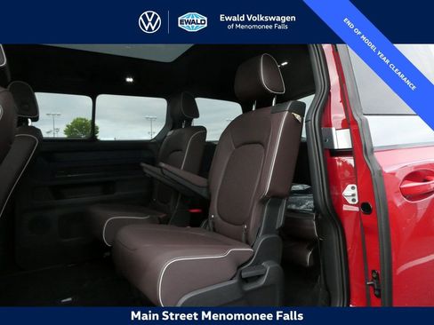 New 2025 Volkswagen ID. Buzz Pro S Plus AWD/4WD image 35