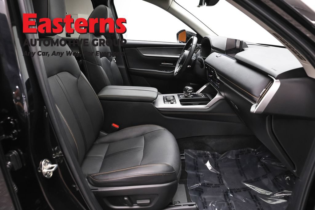 Used 2024 MAZDA CX-90 Plug-In Hybrid w/ Premium Pkg AWD/4WD image 28
