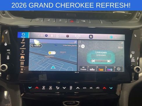 New 2026 Jeep Grand Cherokee Limited w/ Limited Altitude Package AWD/4WD image 21