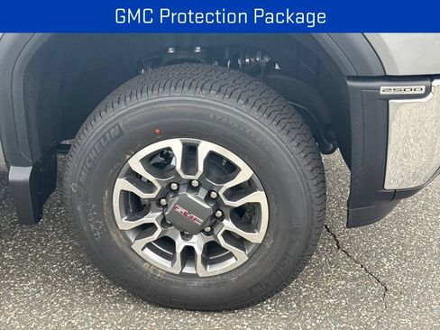 New 2026 GMC Sierra 2500 SLT w/ SLT Premium Package AWD/4WD image 9