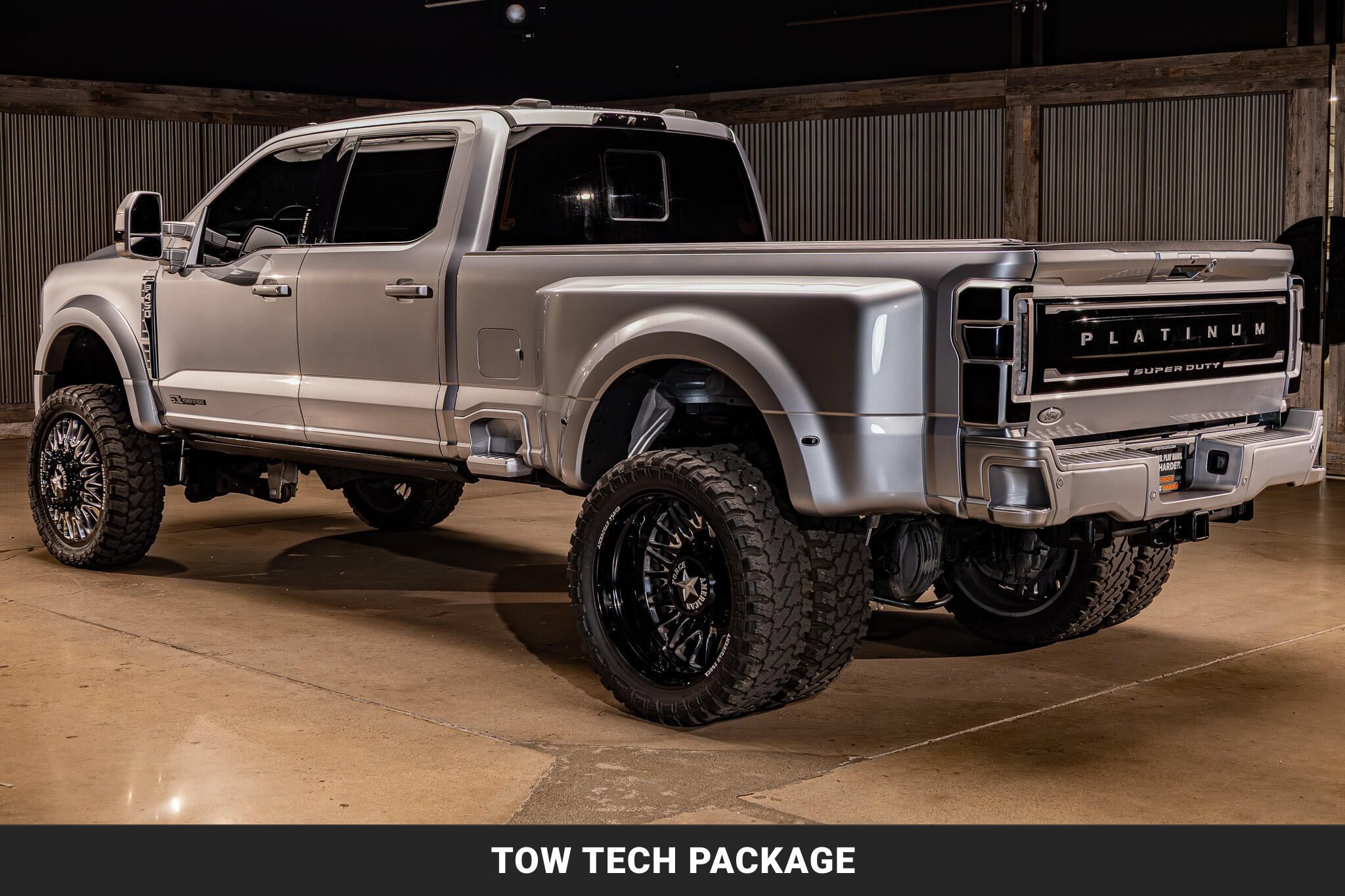Used 2023 Ford F450 Platinum w/ Snow Plow Prep Package AWD/4WD image 6