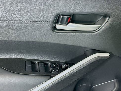 Used 2026 Toyota Corolla Cross XSE w/ Convenience Package image 18