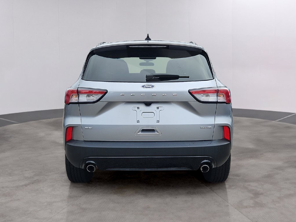 Used 2022 Ford Escape SE w/ SE Sport Appearance Package AWD/4WD image 5