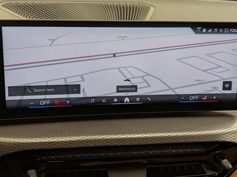 New 2025 BMW 330i Sedan w/ Premium Package image 17