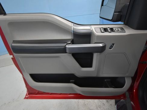 Used 2020 Ford F150 XLT w/ Equipment Group 302A Luxury AWD/4WD image 5