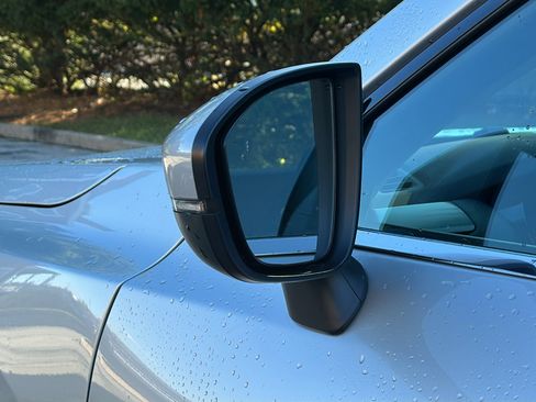 Certified 2024 Nissan Pathfinder SL image 10