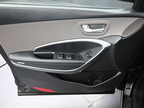 Used 2018 Hyundai Santa Fe Sport FWD image 22