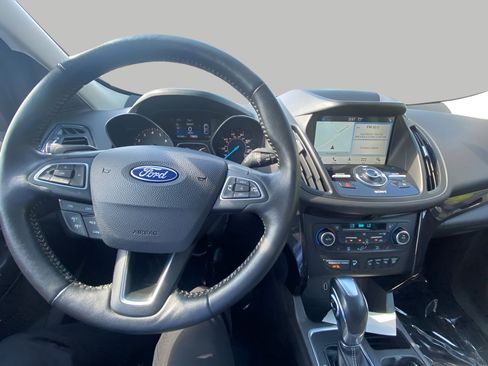 Certified 2019 Ford Escape Titanium AWD/4WD image 8