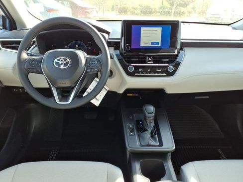 New 2026 Toyota Corolla Cross LE image 9