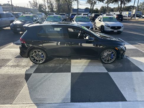 Used 2026 Volkswagen Golf image 3