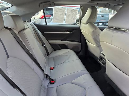 Certified 2021 Toyota Camry XLE w/ Navigation Upgrade Package image 13