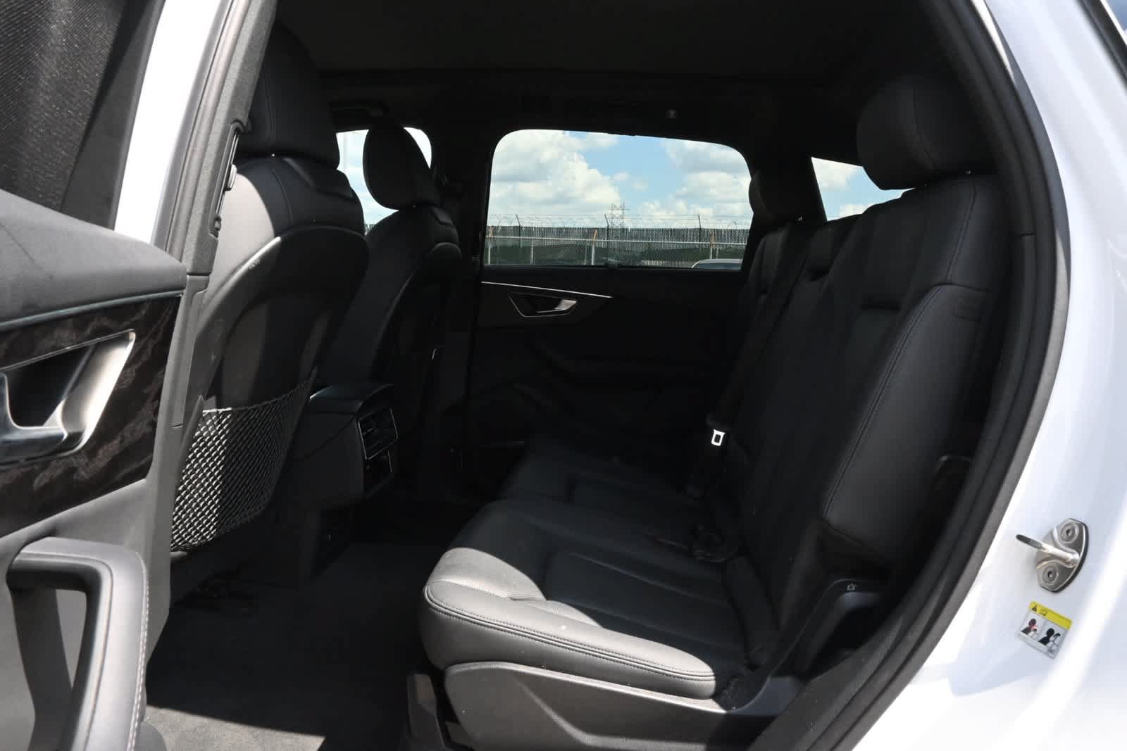 Used 2024 Audi Q7 2.0T Premium Plus w/ Premium Plus Package AWD/4WD image 15