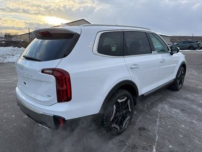 New 2025 Kia Telluride S