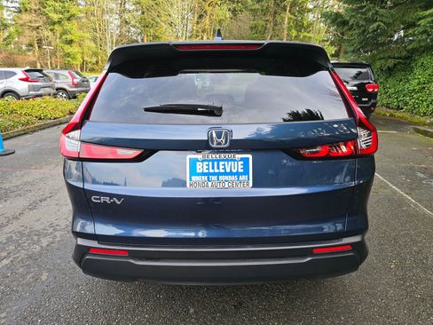 Certified 2025 Honda CR-V LX image 4