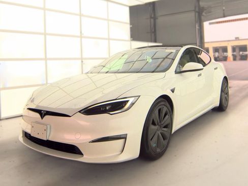 Used 2023 Tesla Model S Standard Range AWD/4WD image 1