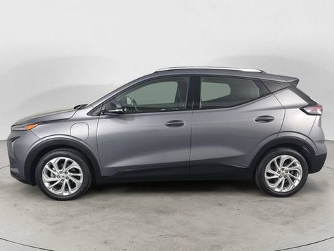 Certified 2023 Chevrolet Bolt EUV LT w/ Driver Confidence Package FWD image 8