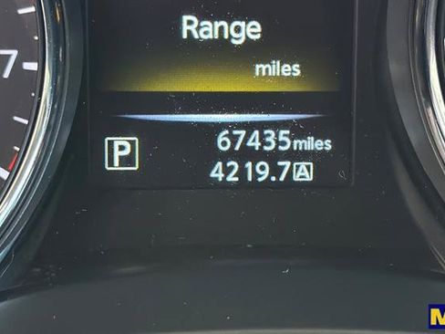 Used 2015 Nissan Rogue SV w/ SV Premium Package image 35