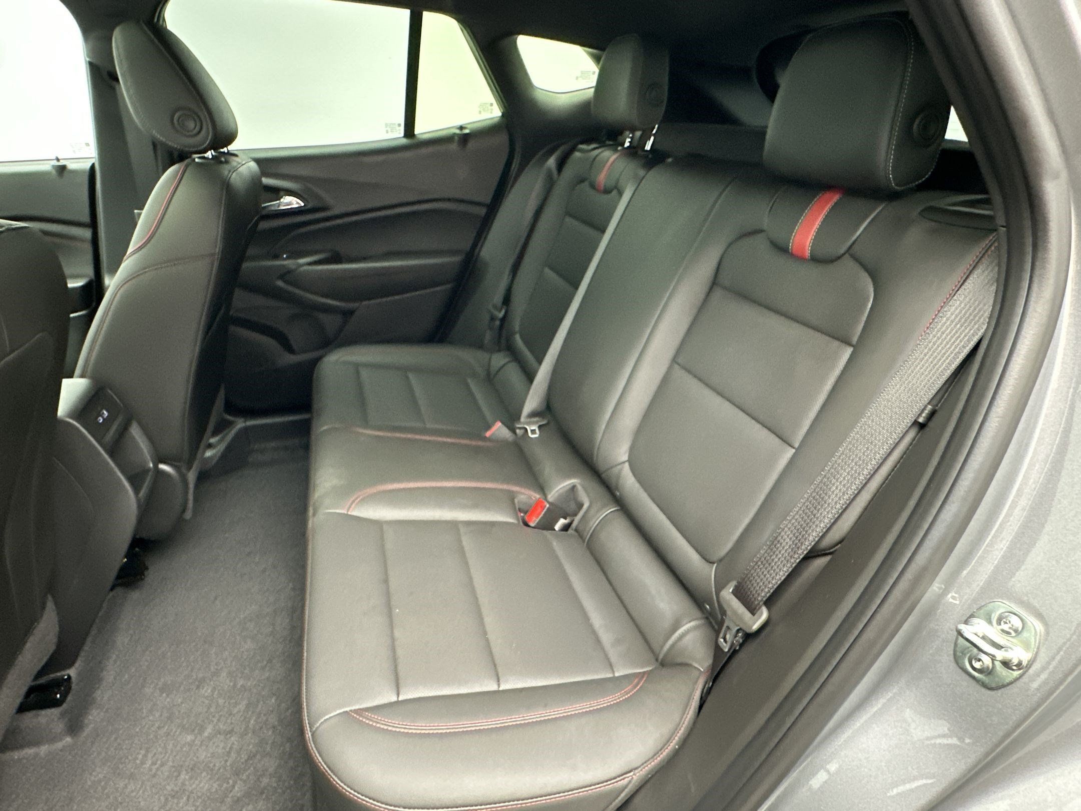 Certified 2026 Chevrolet Trax RS w/ Sunroof Package FWD image 23