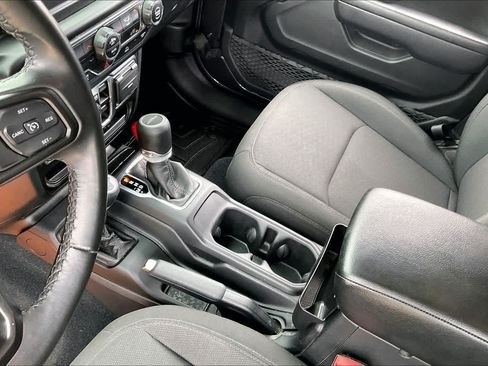 Used 2022 Jeep Gladiator Sport AWD/4WD image 15