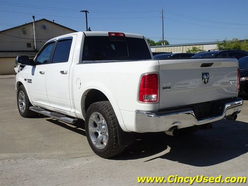 Used 2016 RAM 1500 Laramie AWD/4WD image 9