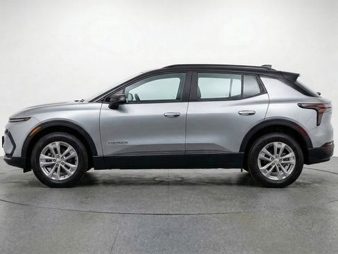 Used 2025 Chevrolet Equinox LT FWD image 5