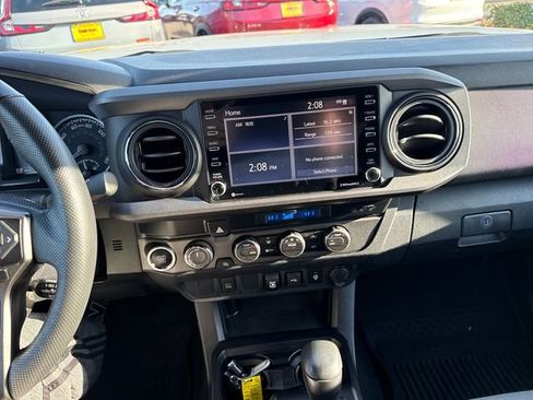 Used 2021 Toyota Tacoma TRD Off-Road image 35