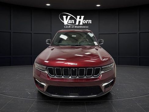 Used 2024 Jeep Grand Cherokee Limited w/ Luxury Tech Group II image 12