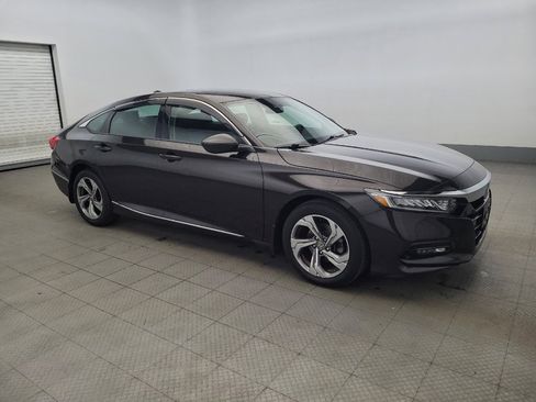 Used 2018 Honda Accord EX image 11