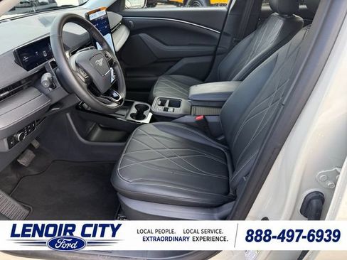 Used 2025 Ford Mustang Mach-E Select w/ Comfort Package Lite AWD/4WD image 10