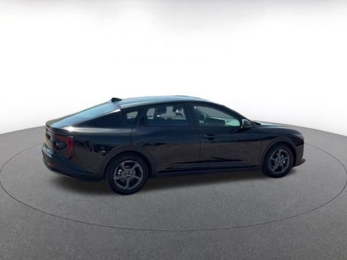 Used 2025 Kia K4 LXS image 11