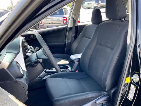 Used 2014 Toyota RAV4 LE FWD image 23
