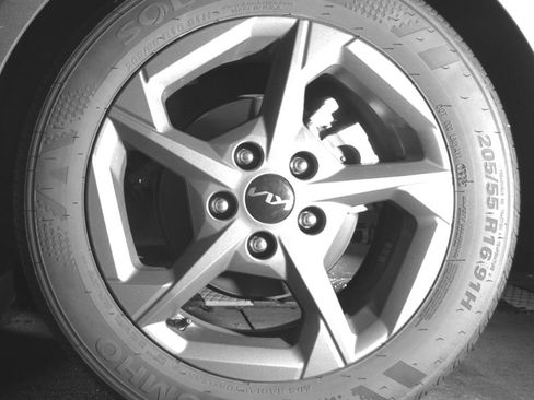 Used 2025 Kia K4 LXS image 14