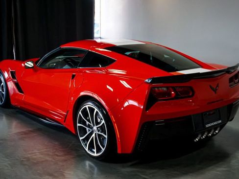 Used 2017 Chevrolet Corvette Grand Sport w/ Z07 Performance Package image 35