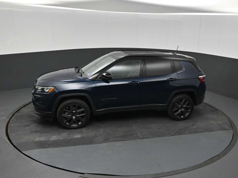Used 2026 Jeep Compass Limited AWD/4WD image 23