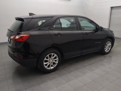 Used 2021 Chevrolet Equinox LS w/ LPO, Floor Liner Package image 10