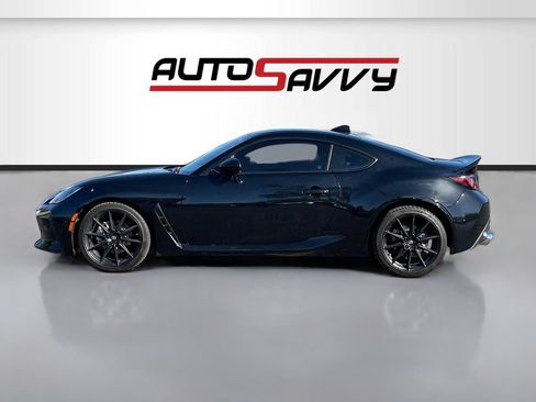 Used 2024 Toyota GR86 Premium RWD image 4