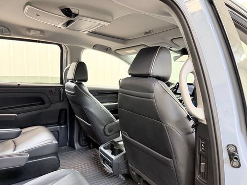 Used 2023 Honda Odyssey Elite image 38