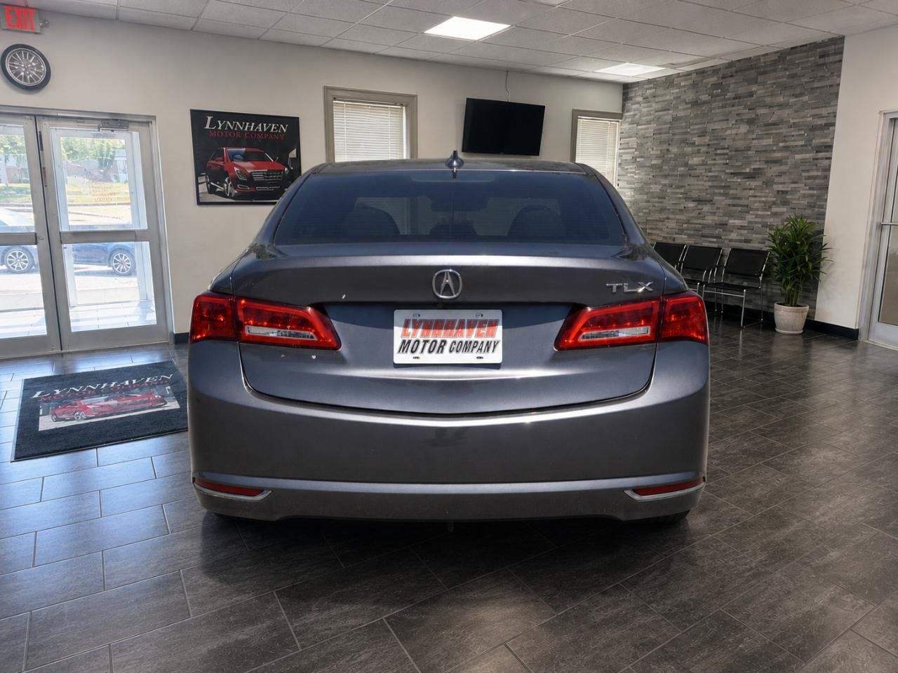 Used 2018 Acura TLX FWD image 9
