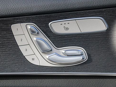 Certified 2022 Mercedes-Benz GLC 300 4MATIC image 23