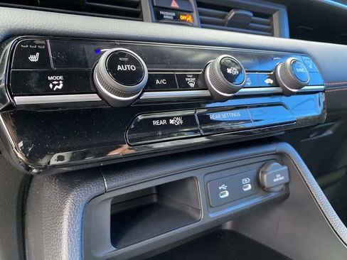 New 2026 Honda Pilot Sport image 13