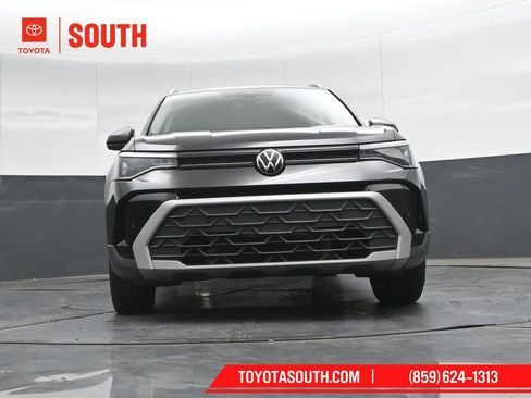 Used 2025 Volkswagen Taos SE FWD image 39