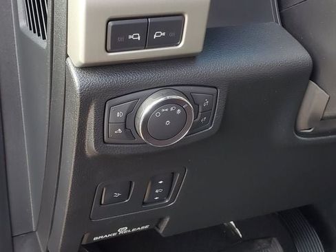Used 2019 Ford F250 Lariat w/ Lariat Ultimate Package AWD/4WD image 8